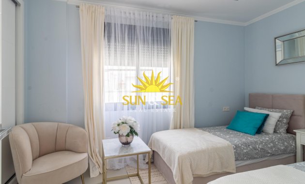 Reventa - Villa / Semi separado - Orihuela Costa - Lomas de Cabo Roig