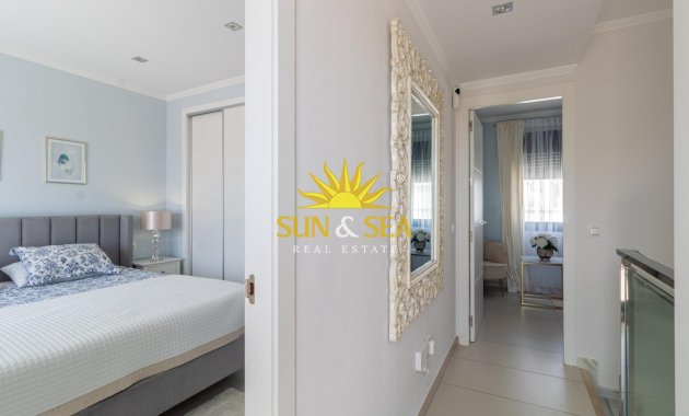 Reventa - Villa / Semi separado - Orihuela Costa - Lomas de Cabo Roig