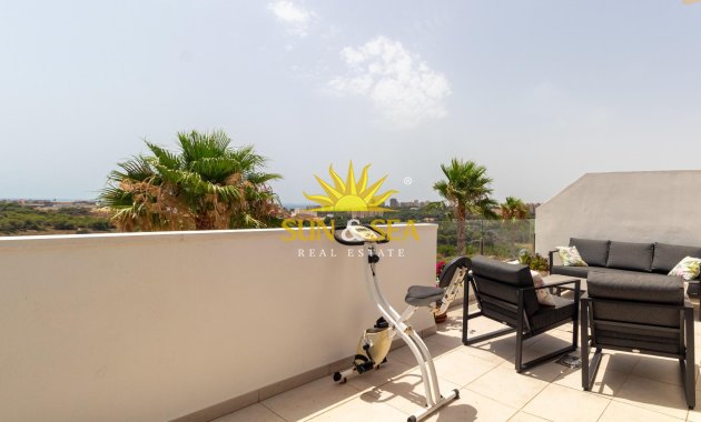 Reventa - Villa / Semi separado - Orihuela Costa - Lomas de Cabo Roig