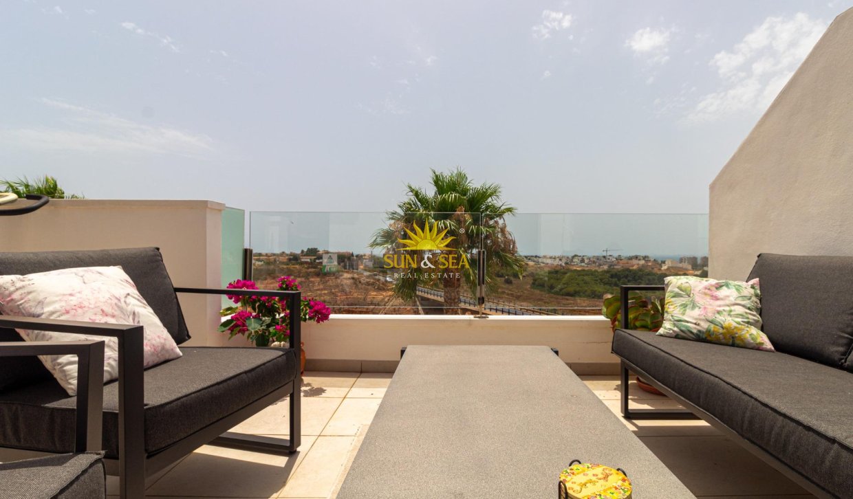 Reventa - Villa / Semi separado - Orihuela Costa - Lomas de Cabo Roig