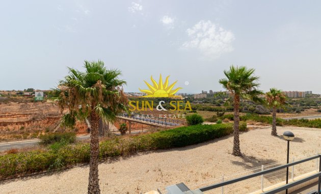 Reventa - Villa / Semi separado - Orihuela Costa - Lomas de Cabo Roig