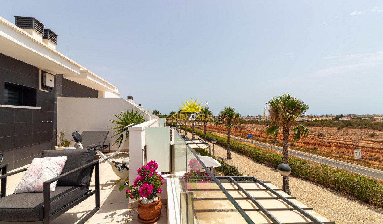 Reventa - Villa / Semi separado - Orihuela Costa - Lomas de Cabo Roig
