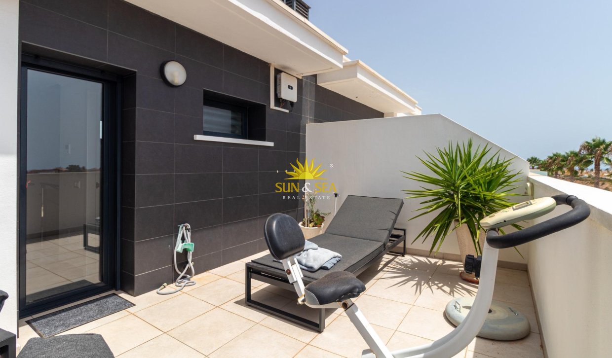 Reventa - Villa / Semi separado - Orihuela Costa - Lomas de Cabo Roig