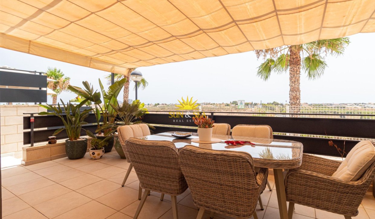 Reventa - Villa / Semi separado - Orihuela Costa - Lomas de Cabo Roig