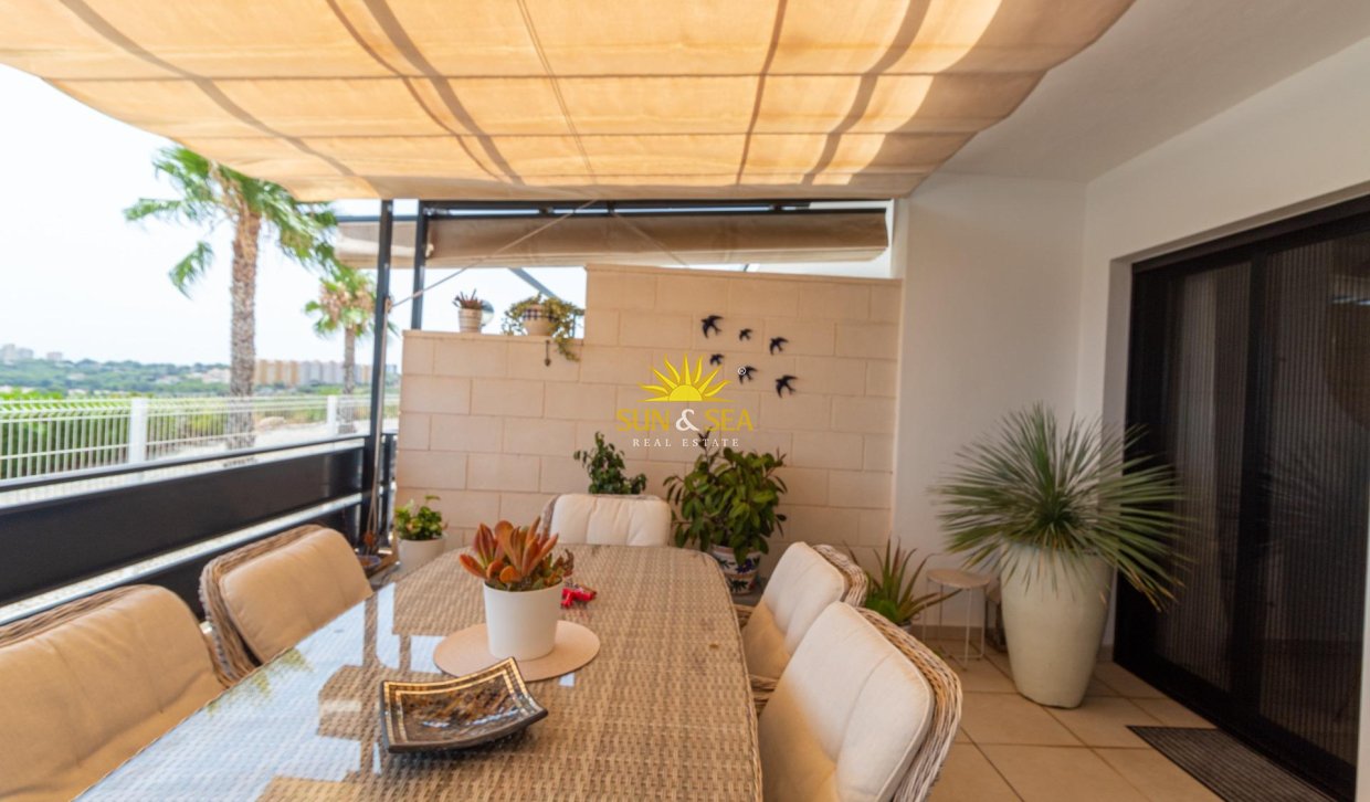 Reventa - Villa / Semi separado - Orihuela Costa - Lomas de Cabo Roig