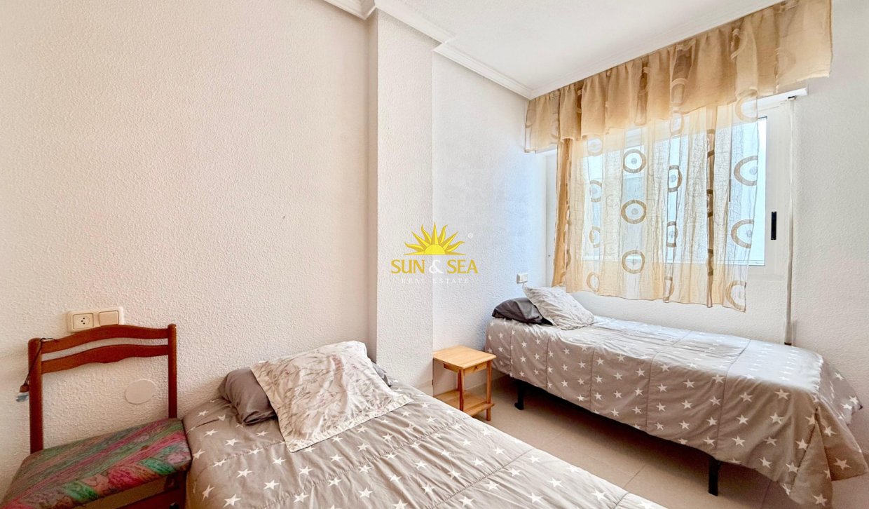 Alquiler a largo plazo - Apartamento - Torrevieja - torrevieja