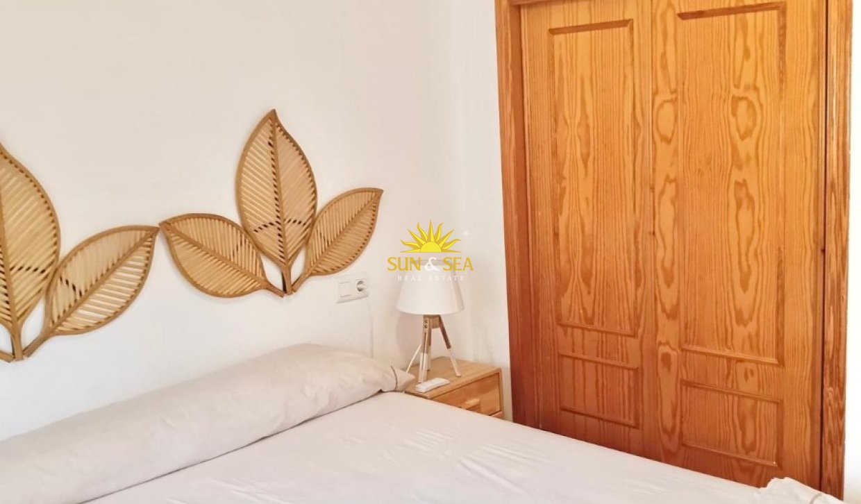 Alquiler a largo plazo - Apartamento - Guardamar del Segura - guardamar del segura