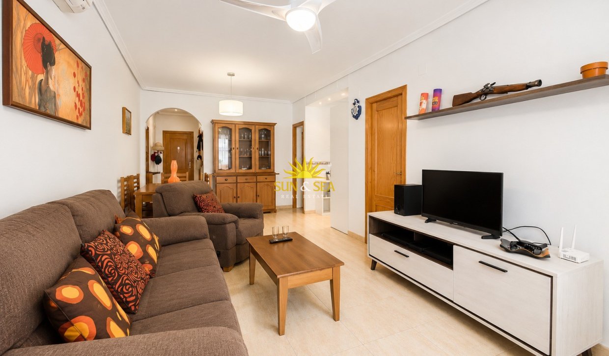 Alquiler a largo plazo - Apartamento - Orihuela Costa - Dehesa de campoamor