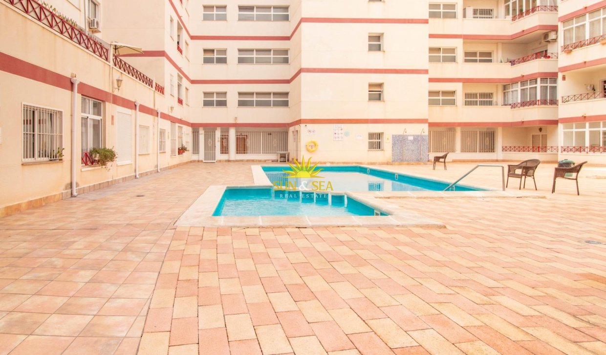Reventa - Atico - Torrevieja - Centro