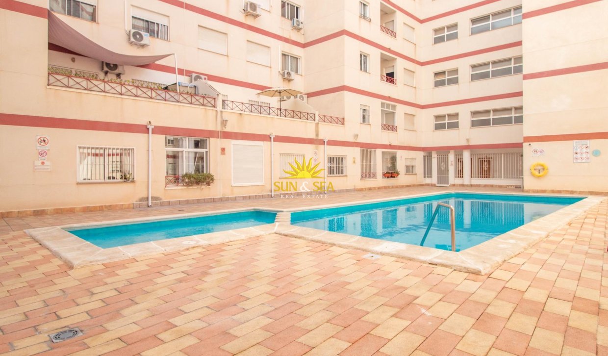 Reventa - Atico - Torrevieja - Centro