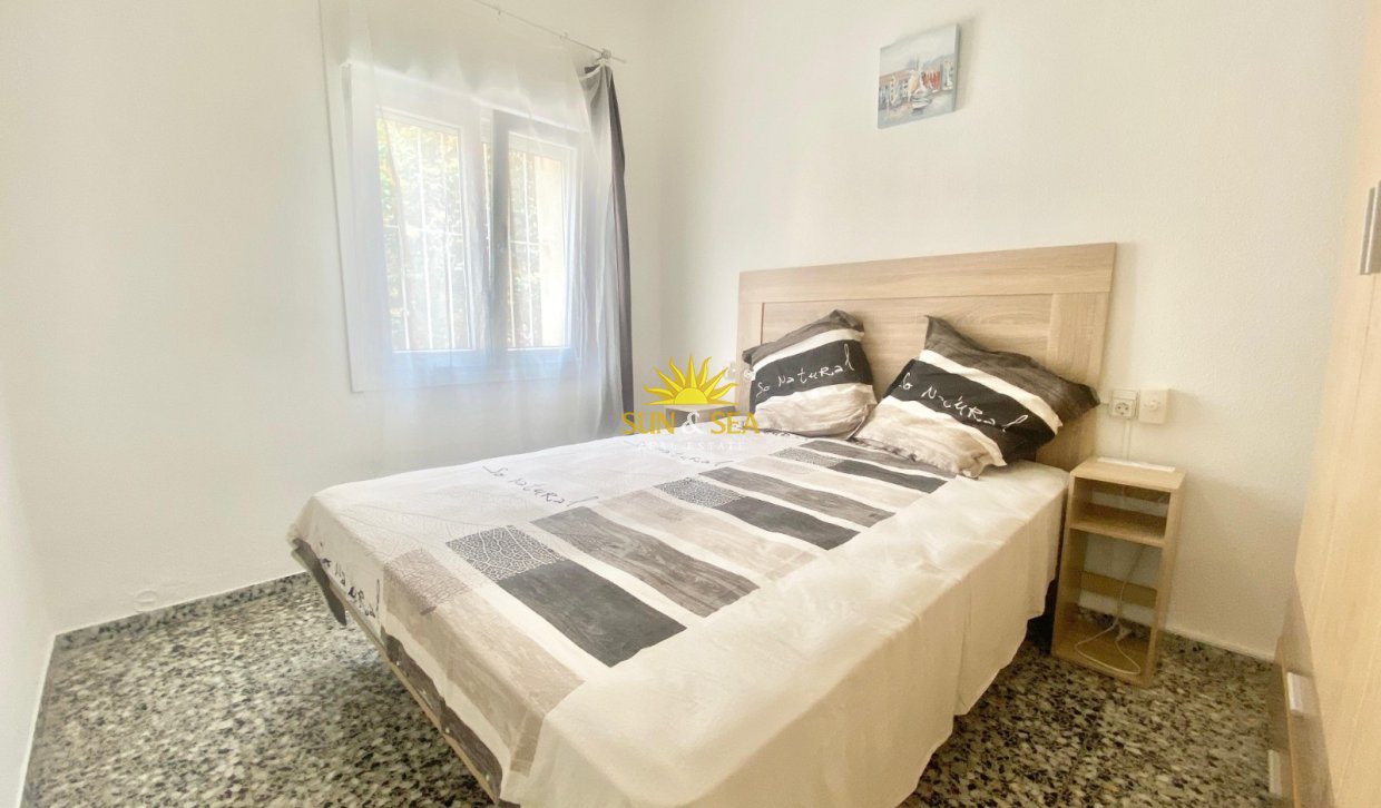 Alquiler a largo plazo - Apartamento - Alicante (Alacant)