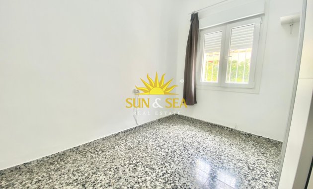 Alquiler a largo plazo - Apartamento - Alicante (Alacant)