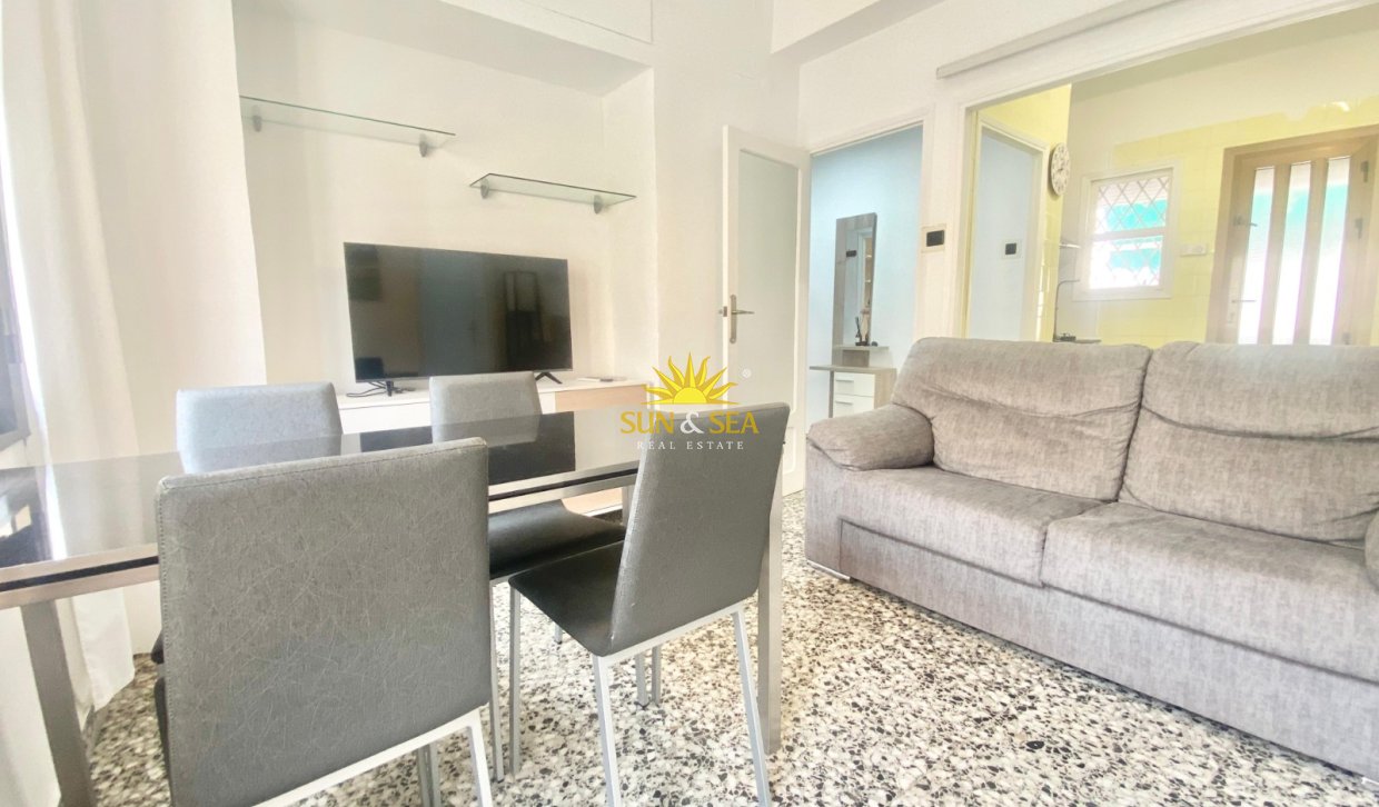 Alquiler a largo plazo - Apartamento - Alicante (Alacant)