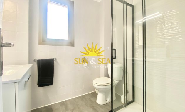 Alquiler a largo plazo - Apartamento - Alicante (Alacant)