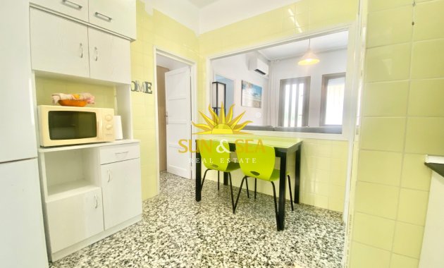 Alquiler a largo plazo - Apartamento - Alicante (Alacant)