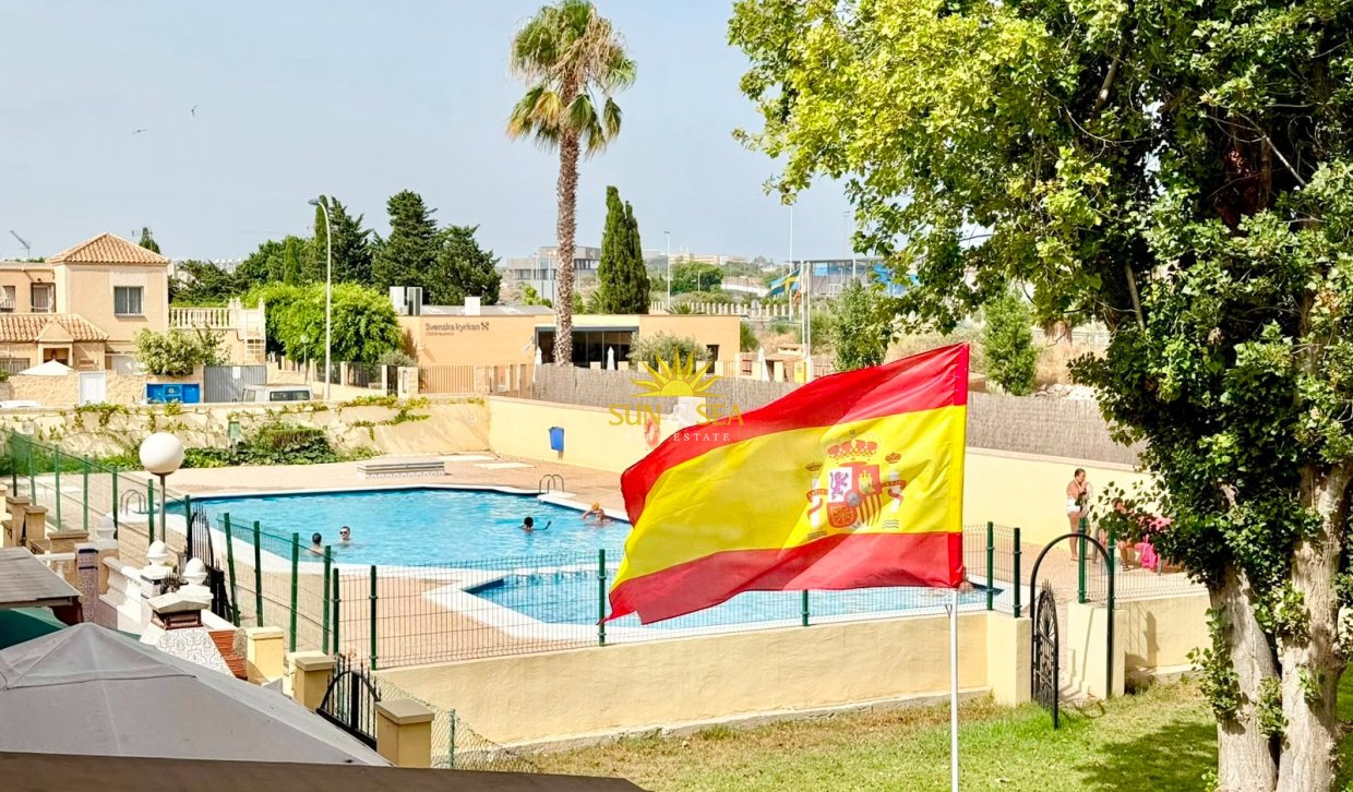 Alquiler a largo plazo - Bungalow - Torrevieja - torrevieja