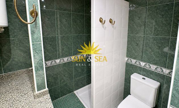 Alquiler a largo plazo - Apartamento - Torrevieja - Centro