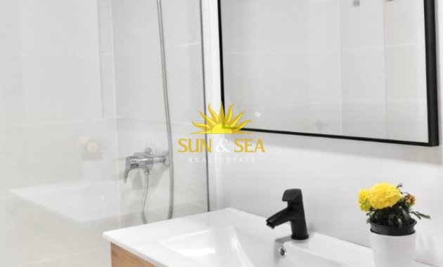 Alquiler a largo plazo - Apartamento - Alicante (Alacant)