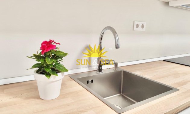Alquiler a largo plazo - Apartamento - Alicante (Alacant)