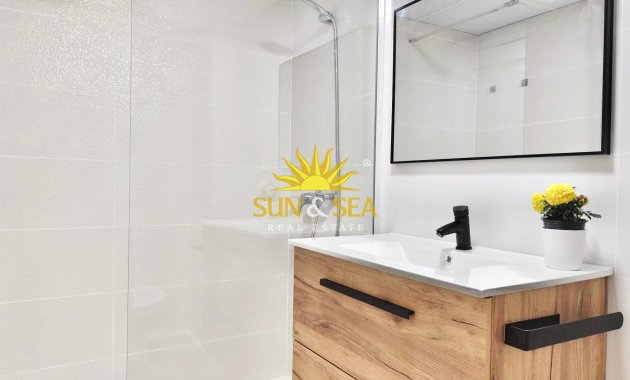 Alquiler a largo plazo - Apartamento - Alicante (Alacant)