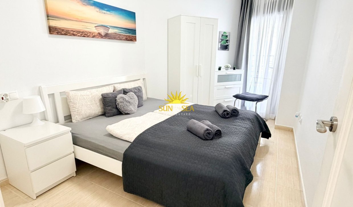 Alquiler a largo plazo - Apartamento - Torrevieja - torrevieja