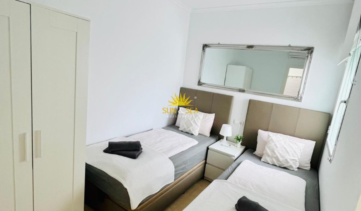 Alquiler a largo plazo - Apartamento - Torrevieja - torrevieja