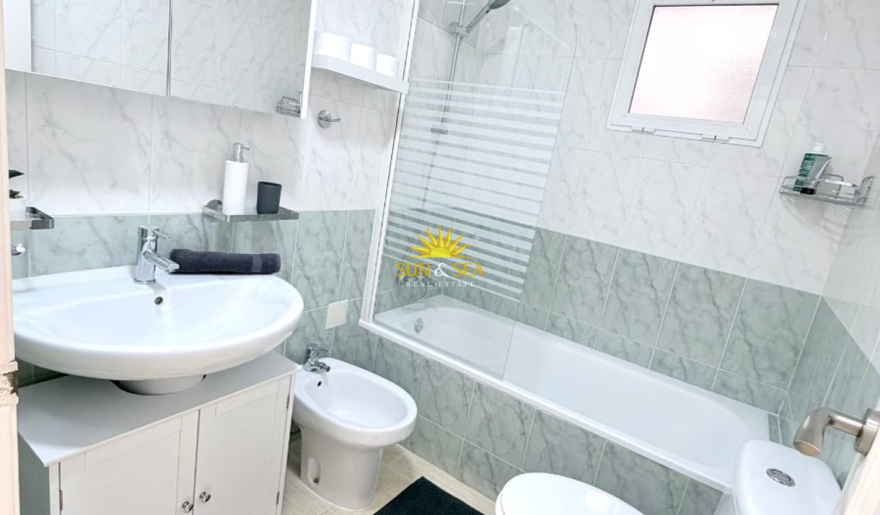 Alquiler a largo plazo - Apartamento - Torrevieja - torrevieja