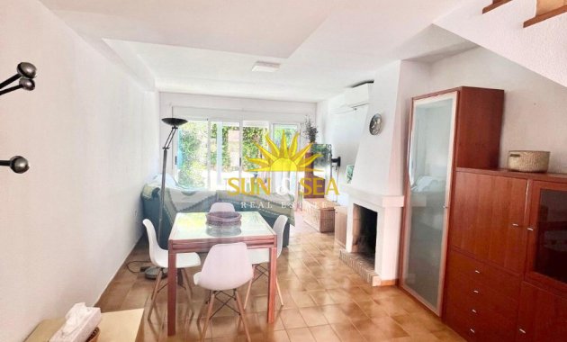 Alquiler a largo plazo - Chalet - Benidorm - Playa Poniente