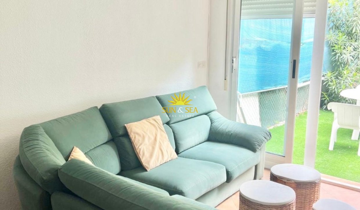 Alquiler a largo plazo - Chalet - Benidorm - Playa Poniente
