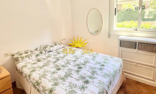 Alquiler a largo plazo - Chalet - Benidorm - Playa Poniente