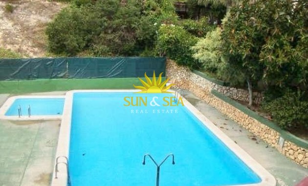Alquiler a largo plazo - Chalet - Benidorm - Playa Poniente