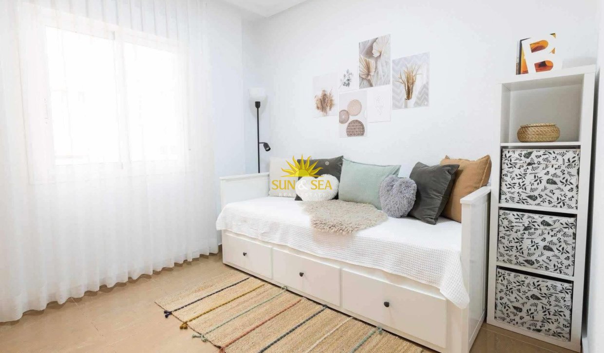 Alquiler a largo plazo - Apartamento - Torrevieja - torrevieja