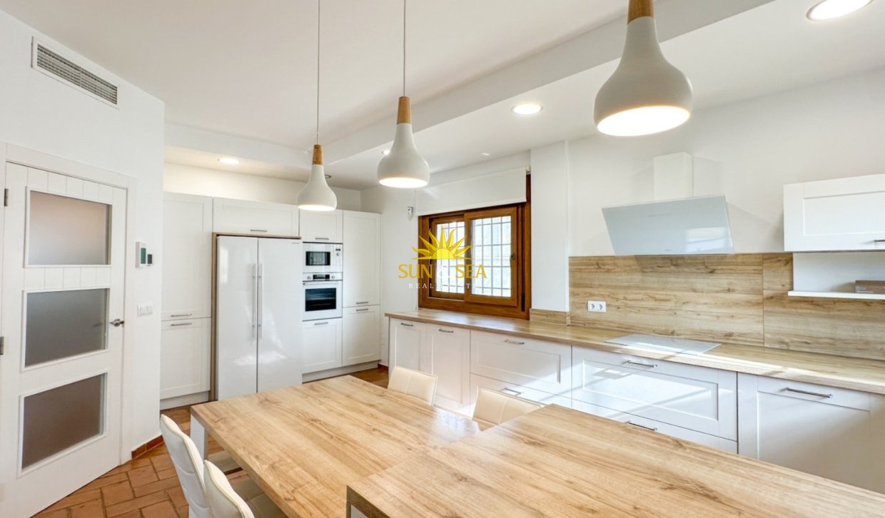 Reventa - Villa Independiente - Orihuela Costa