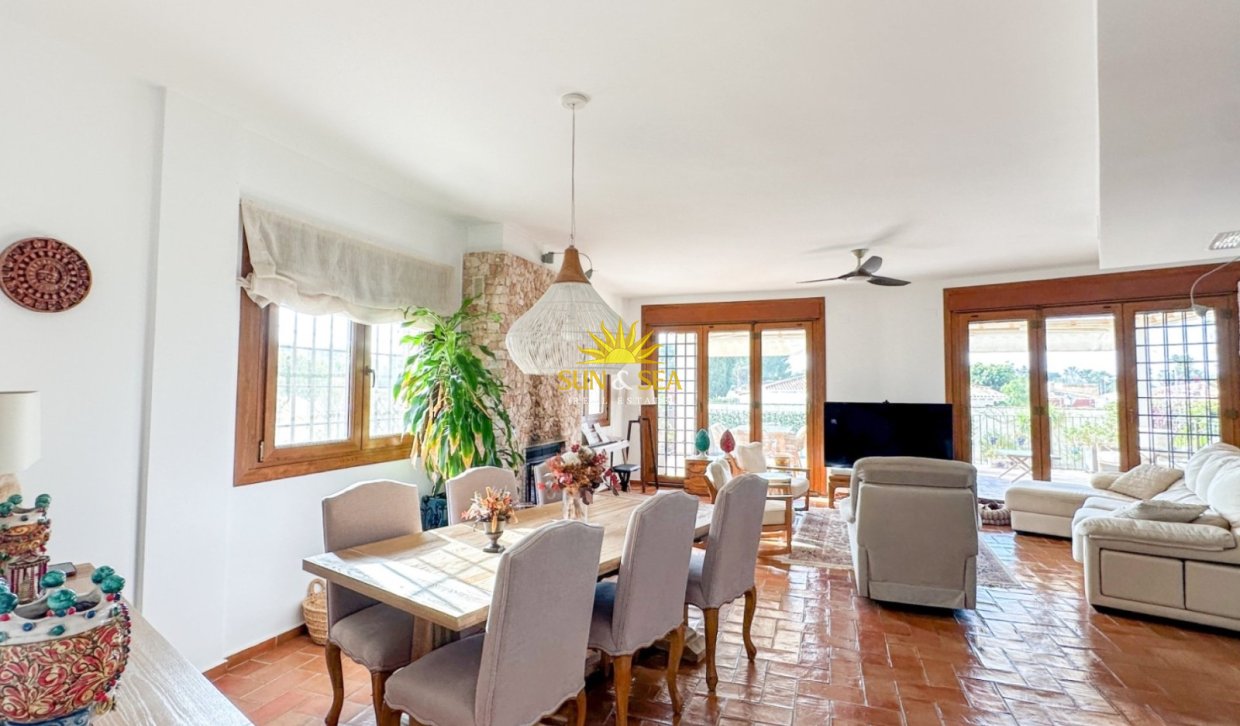Reventa - Villa Independiente - Orihuela Costa
