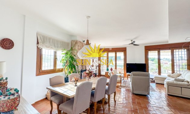 Reventa - Villa Independiente - Orihuela Costa