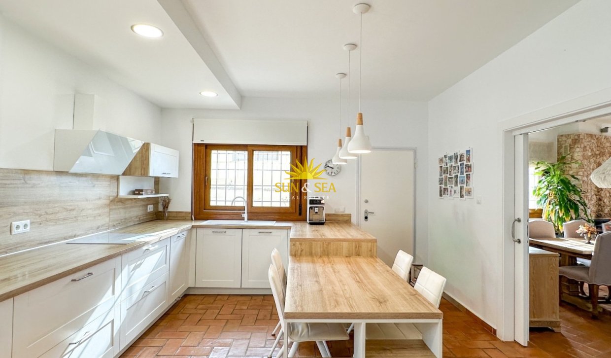 Reventa - Villa Independiente - Orihuela Costa