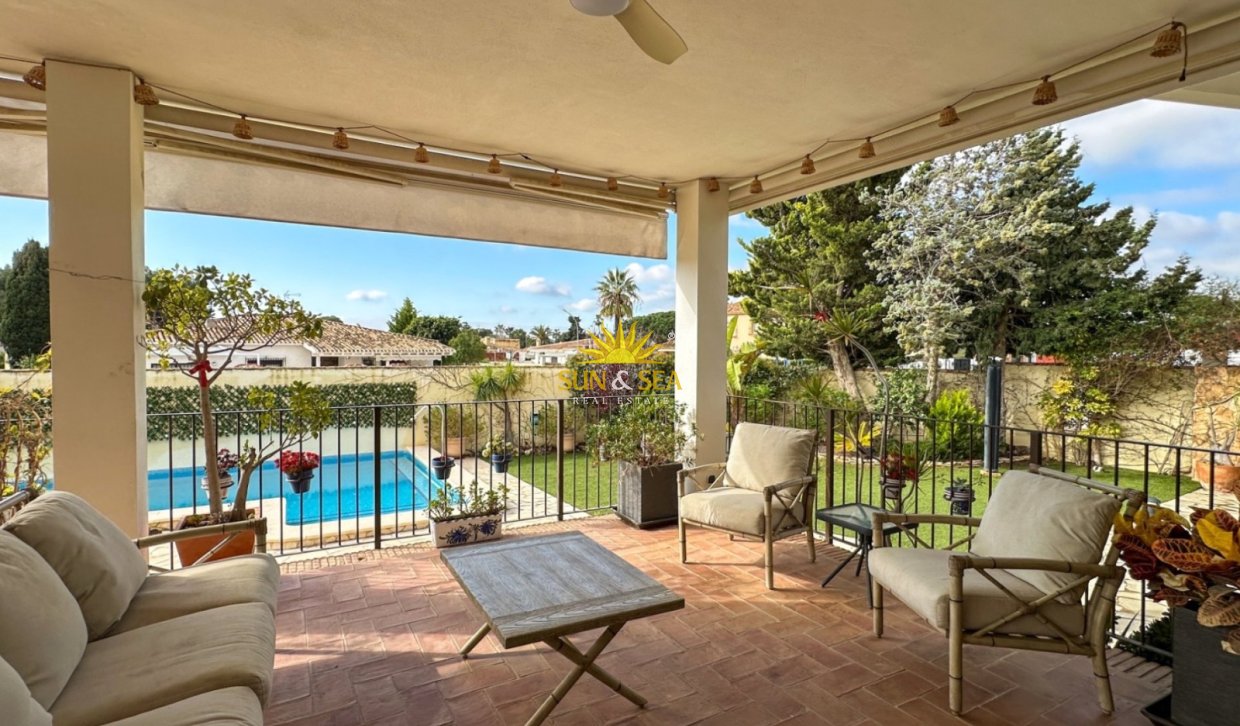 Reventa - Villa Independiente - Orihuela Costa