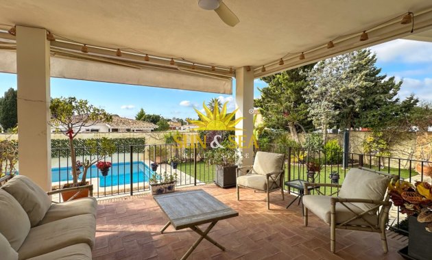 Reventa - Villa Independiente - Orihuela Costa