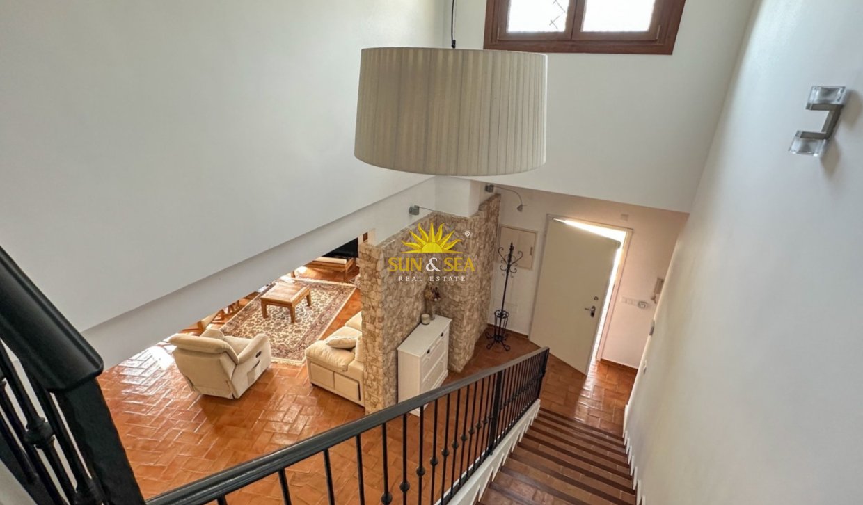 Reventa - Villa Independiente - Orihuela Costa