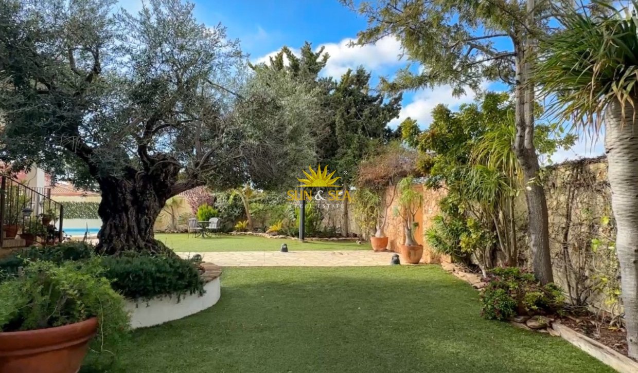 Reventa - Villa Independiente - Orihuela Costa