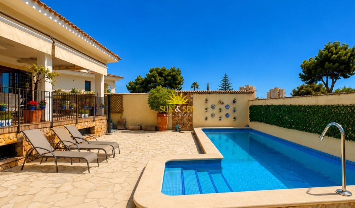 Reventa - Villa Independiente - Orihuela Costa