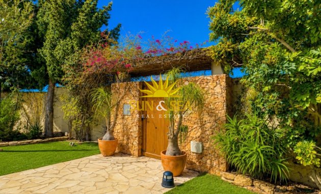 Reventa - Villa Independiente - Orihuela Costa