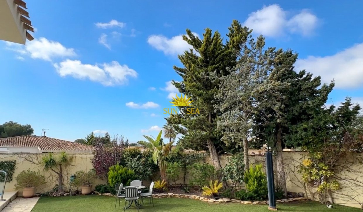 Reventa - Villa Independiente - Orihuela Costa
