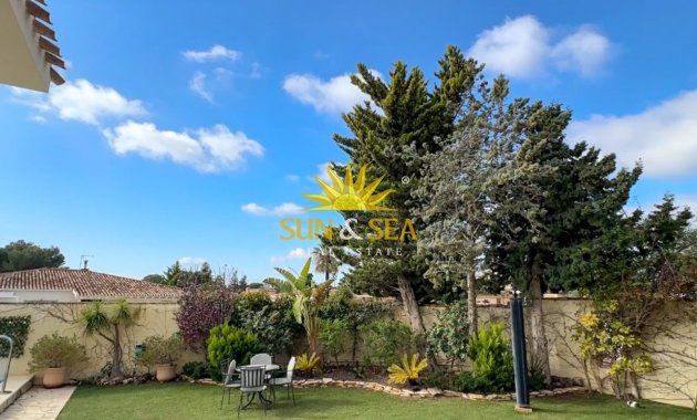Reventa - Villa Independiente - Orihuela Costa