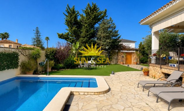 Reventa - Villa Independiente - Orihuela Costa