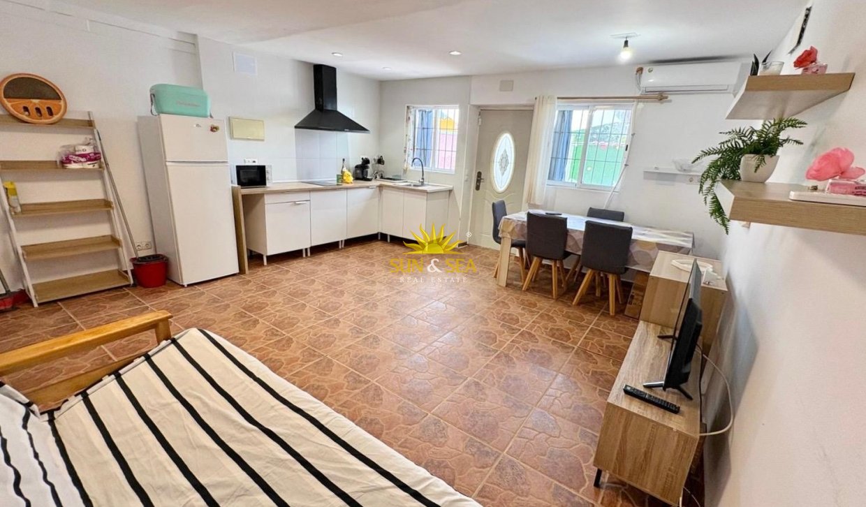 Alquiler a largo plazo - Ground Floor - Torrevieja - Torretas