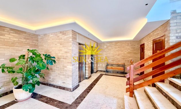 Location à long terme - Appartement - Alicante (Alacant)