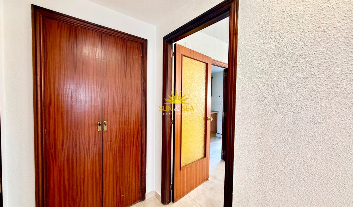 Location à long terme - Appartement - Alicante (Alacant)