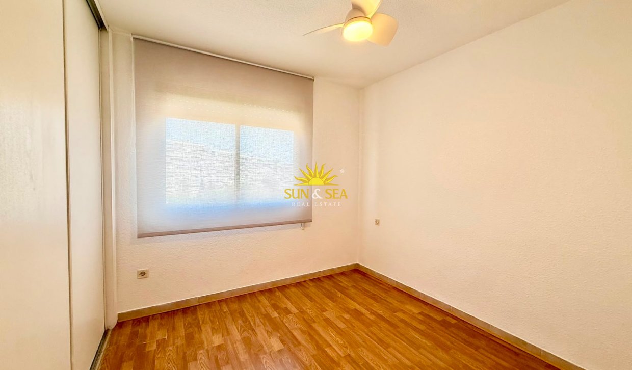Location à long terme - Appartement - Alicante (Alacant)