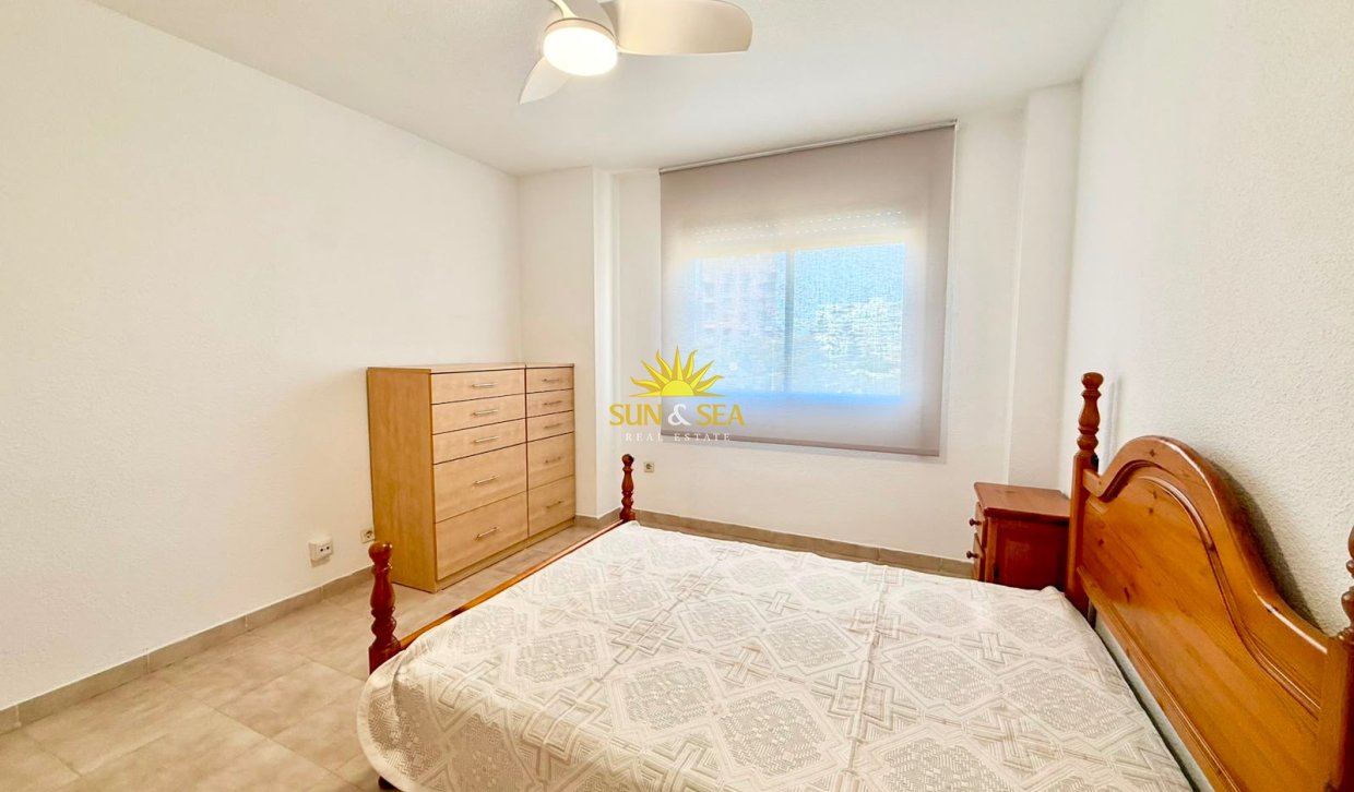 Location à long terme - Appartement - Alicante (Alacant)